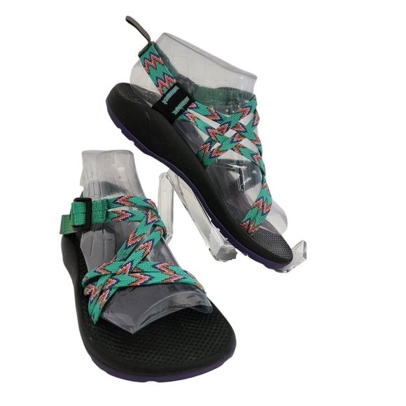 CHACO WOMENS ADJUSTABLE STRAP SANDAL - Picture 4 of 13